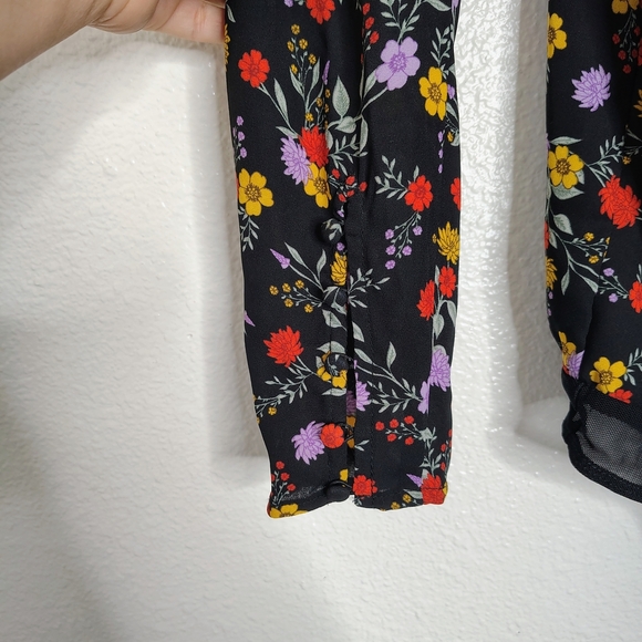 Astr Black Bernadette Style Floral Print Long Sleeve V-Neck Bodysuit Sz S Boho - Picture 7 of 15